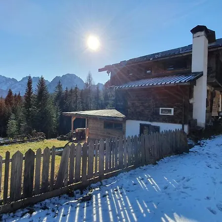 Chalet Tabiarel Bed & Breakfast *