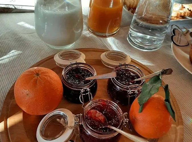 Chalet Tabiarel Bed & Breakfast *