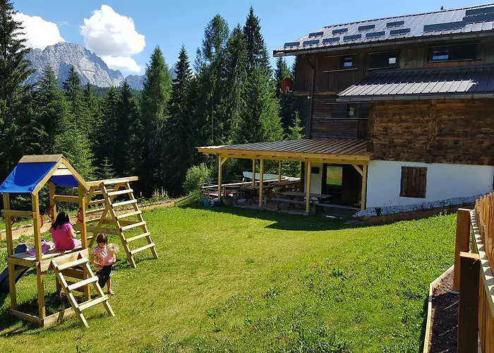 Chalet Tabiarel Bed & Breakfast Danta