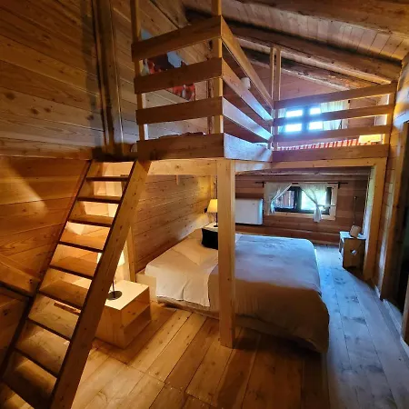 לינה וארוחת בוקר Chalet Tabiarel